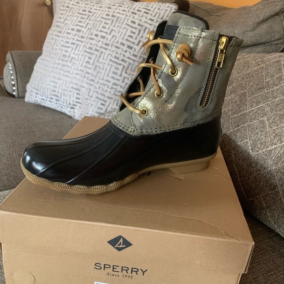 BNWT Sperry Booties - Picture 2 of 8